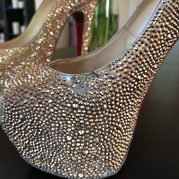 SOLD ON OTHER SITE !!! Christian Louboutin Pumps - Picture 5 of 8